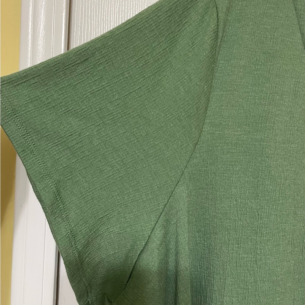 Lane Bryant Green Boxy Short Sleeve Tee - Picture 3 of 10